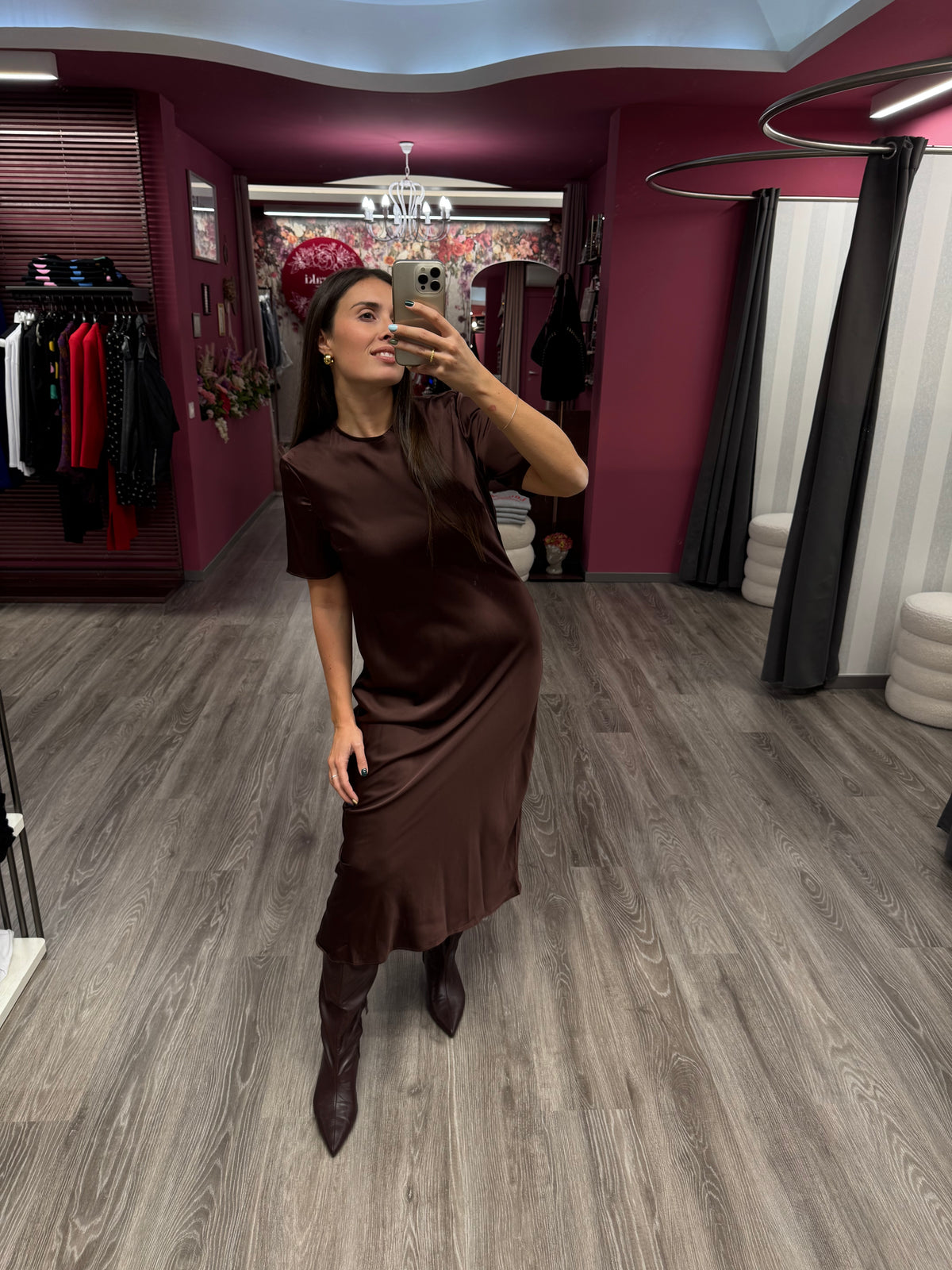 MINA ABITO RASO