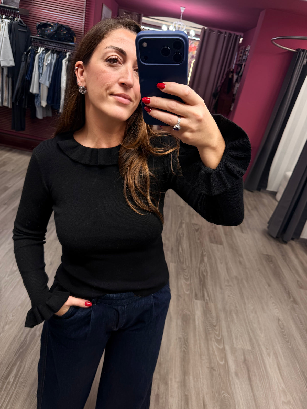 NINA MAGLIA ROUCHES