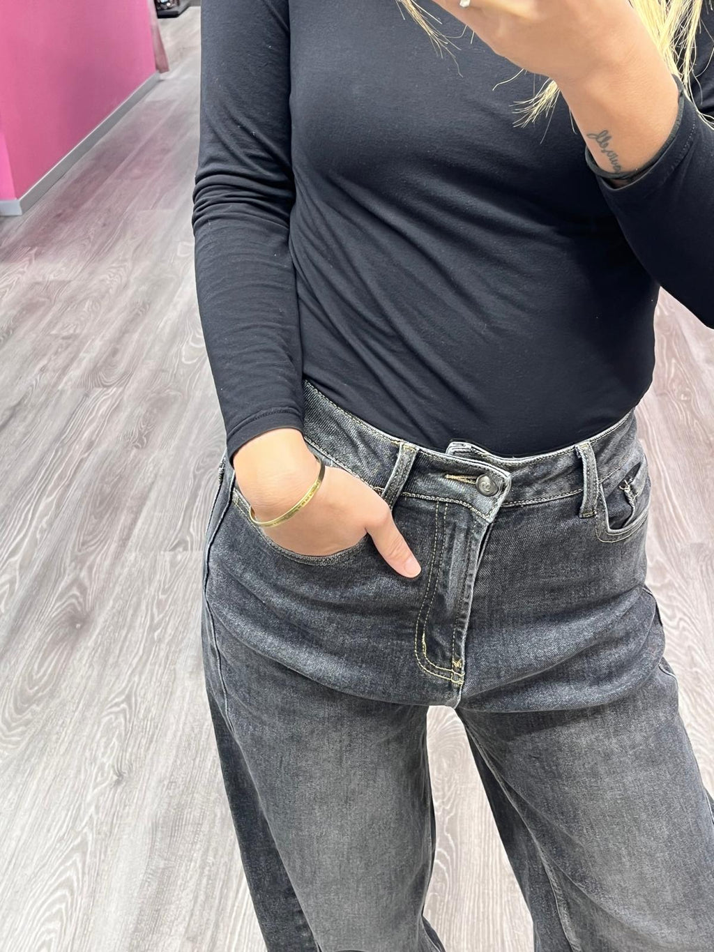 KATIA JEANS MOM