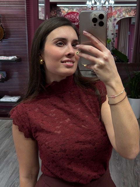 TOP ARIANNA