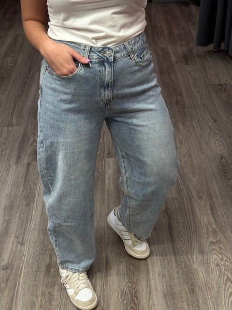 JEANS BENEDETTA OVETTO
